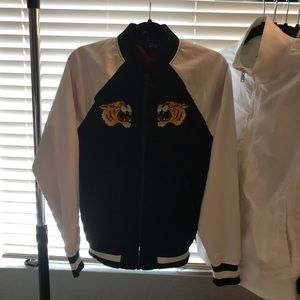 •Embroidered Men’s Tiger Bomber•